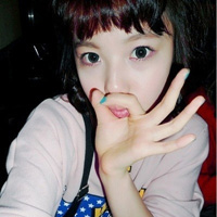 1左1右浪漫情侣QQ头像_WWW.TQQA.COM