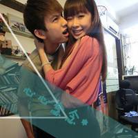 一生相思相依偎:拥抱在一起的QQ情侣幸福头像_WWW.TQQA.COM