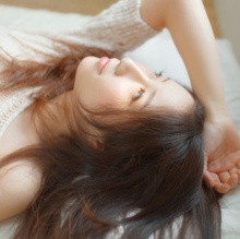 唯美小伤感女生头像_WWW.TQQA.COM