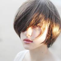 QQ唯美女生头像:风雨我帮你挡在身后_WWW.TQQA.COM