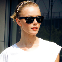 欧美头像女生超拽:愛情是神馬玩意:姐不稀罕_WWW.TQQA.COM