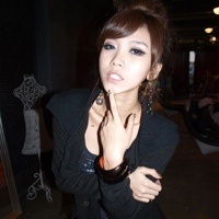 YY唯美头女生像_WWW.TQQA.COM