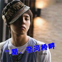 有字的浪漫情侣头像一左一右:情歌还有两三首_WWW.TQQA.COM