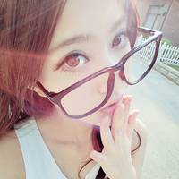 唯美中分长发女生头像:中分菇凉最美_WWW.TQQA.COM