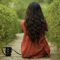 消失在人海的爱:森系背影头像女生:喜欢蓝色的百_WWW.TQQA.COM