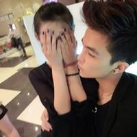 一生相思相依偎:拥抱在一起的QQ情侣幸福头像_WWW.TQQA.COM