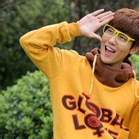 对你的珍惜叫不离不弃:qq情侣头像唯美:个性_WWW.TQQA.COM