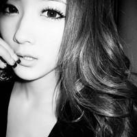 灰色头像女生伤感不带字:依然爱你_WWW.TQQA.COM