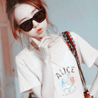 白色唯美纯情的女生QQ头像_WWW.TQQA.COM