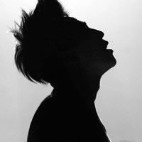 帅气男生头像伤感_WWW.TQQA.COM