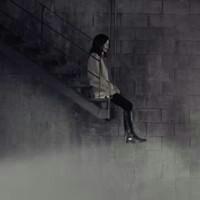 回不去的从前:qq黑色女生头像_WWW.TQQA.COM