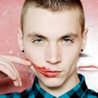 欧美头像男生伤感:@黑白贴吧精选_WWW.TQQA.COM