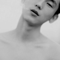 纯爷们黑白男生头像_WWW.TQQA.COM