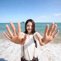 非主流女生头像唯美海边:思念一个人的味道_WWW.TQQA.COM