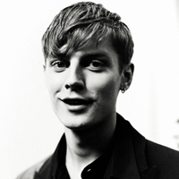 欧美QQ高清头像:一直会想你_WWW.TQQA.COM