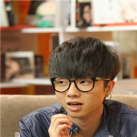 火星弟华晨宇帅气头像_WWW.TQQA.COM