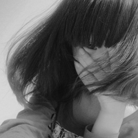 欧美范灰色女生头像:你快乐我就快乐_WWW.TQQA.COM