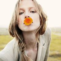 欧美女生头像霸气不要字:有气质_WWW.TQQA.COM