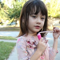 夏季清新可爱小美女QQ头像_WWW.TQQA.COM