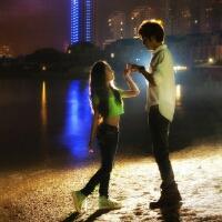 双人情侣头像大全:寂寞来袭_WWW.TQQA.COM