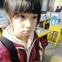 校服女子最美丽:可爱女生穿校服QQ头像_WWW.TQQA.COM