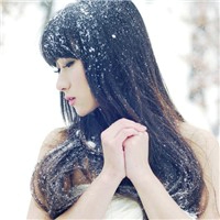 初雪里走失的小比熊:无法自拔的唯美伤感女生头_WWW.TQQA.COM