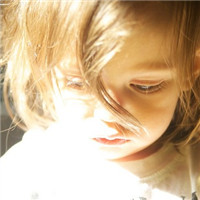 漂亮/童真/可爱的欧美小女生QQ头像_WWW.TQQA.COM
