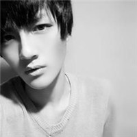 卡通+真人情侣头像一左一右_WWW.TQQA.COM