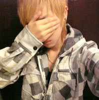 情侣头像男左女右:2张_WWW.TQQA.COM