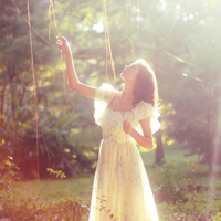 有时候放手才是最好的归宿:唯美森系女生图片头_WWW.TQQA.COM