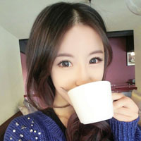 阳光下微笑的女生头像:生活要乐观_WWW.TQQA.COM