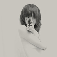 美女图片黑白头像_WWW.TQQA.COM