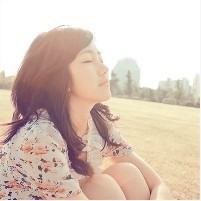 单纯的让人心疼:韩系邻家小清新女生头像_WWW.TQQA.COM