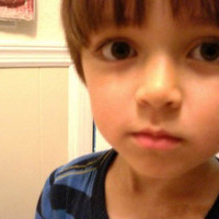 卖萌小男孩qq头像:天生可爱无敌控_WWW.TQQA.COM