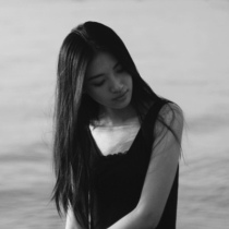 女生一个人孤单头像:唯美又伤感_WWW.TQQA.COM