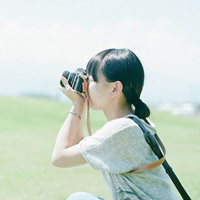 誓言让人刺痛:qq头像相机女生lomo_WWW.TQQA.COM