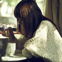 爱情渐渐褪去了颜色:唯美头像吧女头:不愿再见面_WWW.TQQA.COM