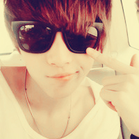 浪漫的情侣头像一左一右/2张_WWW.TQQA.COM