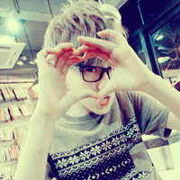 男左女右情侣QQ头像/2张一对_WWW.TQQA.COM