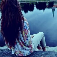 意境颓废/伤感女生头像_WWW.TQQA.COM