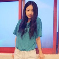 看见天上的微光:意境女生长发不带字qq头像_WWW.TQQA.COM