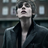 中长发欧美颓废头像男生_WWW.TQQA.COM