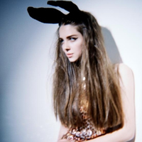 欧美头像女生超拽:愛情是神馬玩意:姐不稀罕_WWW.TQQA.COM