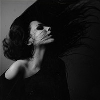 强烈视觉冲击欧美范御姐女生头像_WWW.TQQA.COM