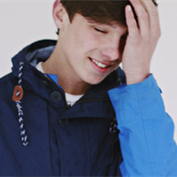 欧美唯美伤感女生头像:不配在说你爱我#_WWW.TQQA.COM