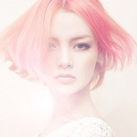 青春的延续:好看的时尚欧美女生QQ头像_WWW.TQQA.COM