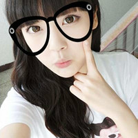习惯了你的笑靥:水蜜桃般甜美可爱的阿宝色女生_WWW.TQQA.COM