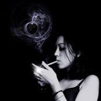 欧美颓废抽烟女生头像_WWW.TQQA.COM