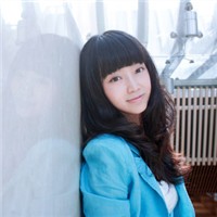 黑发可爱女生头像_WWW.TQQA.COM
