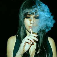 抽烟的女生头像:非主流你跟不上的潮流_WWW.TQQA.COM